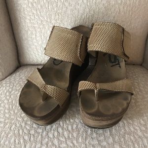 OTBT Brookfield Wedges - Size 8
